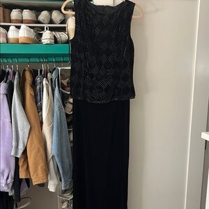 Black Sleeveless Maxi Dress with Textured Bodice
